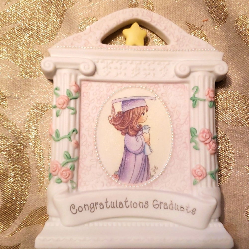 Precious moment graduation plaque